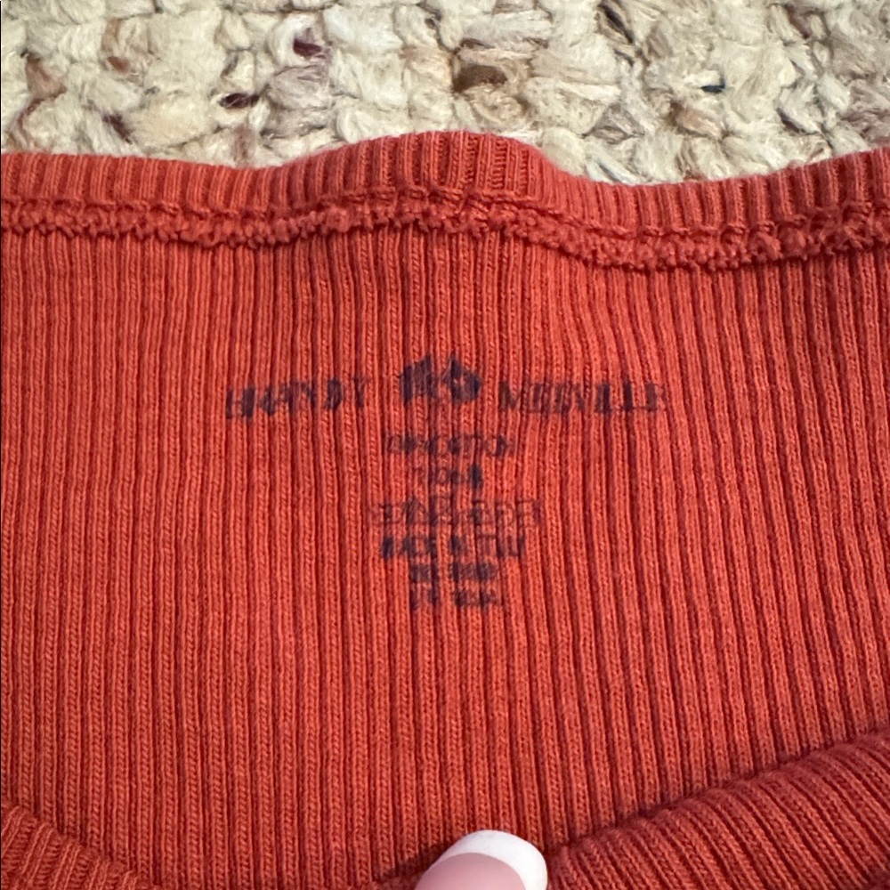 BRANDY MELVILLE quarter sleeve boat neck - Picture 2 of 4